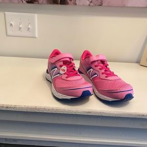Pink New Balanced size 5.5